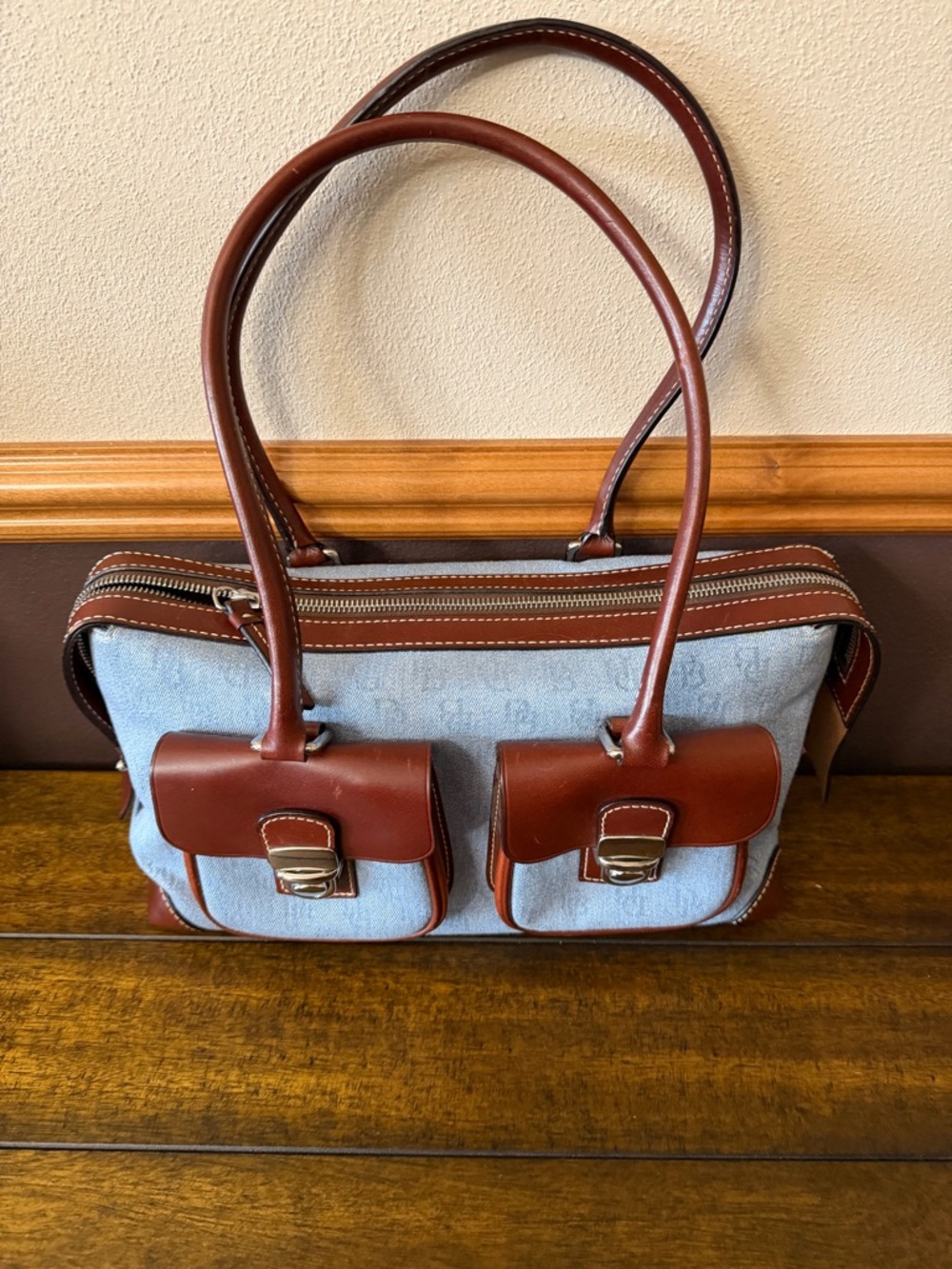 ✨Vintage Dooney & Bourke Y2K Denim Monogram Shoulder Bag Satchel✨ - Picture 4 of 14